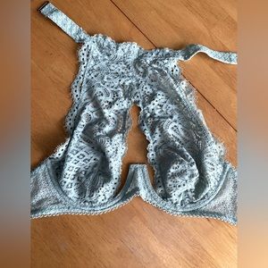 Victoria Secret High Neck Green Lace Bralette